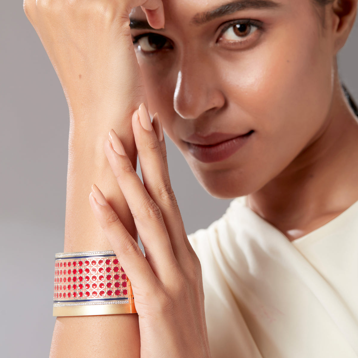 Naaz Broad Cuff Bracelet Medium