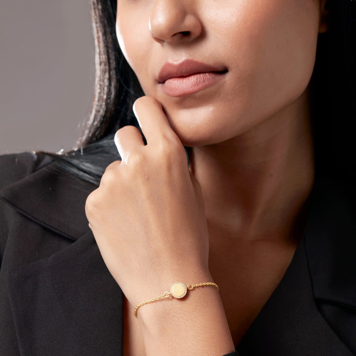 Aurm One Disc- 'with a Diamond Lining' - Bracelet Medium