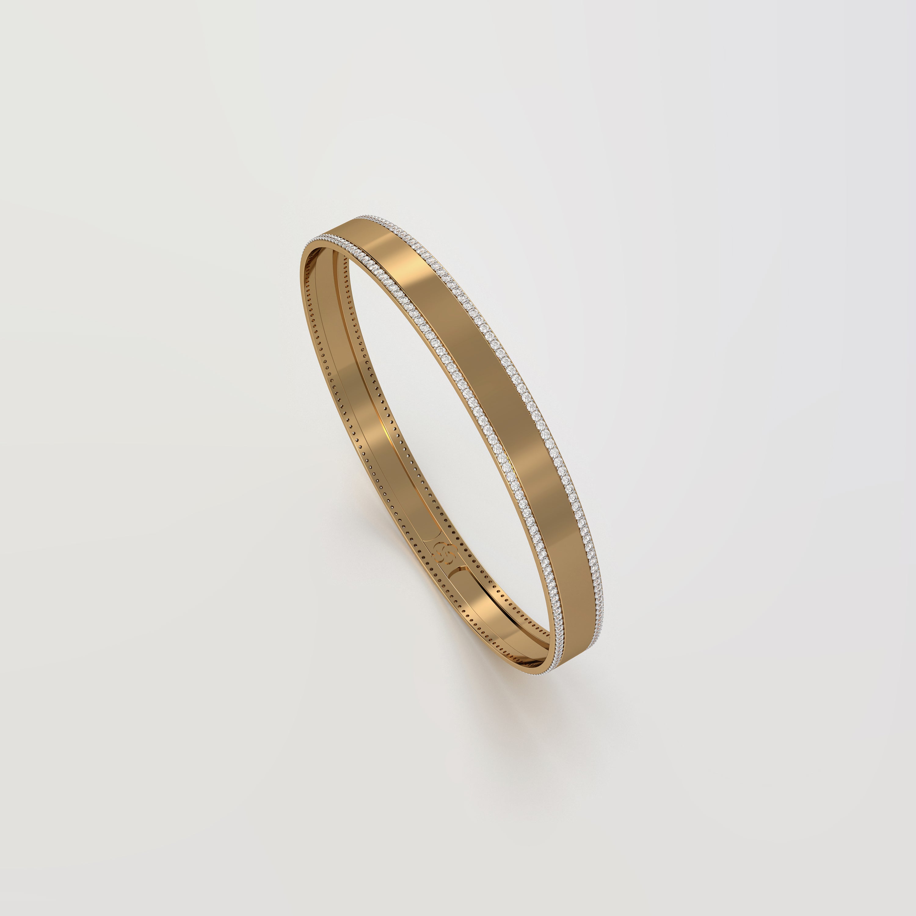 Aurm Broad Bangle With Diamond Lining Large