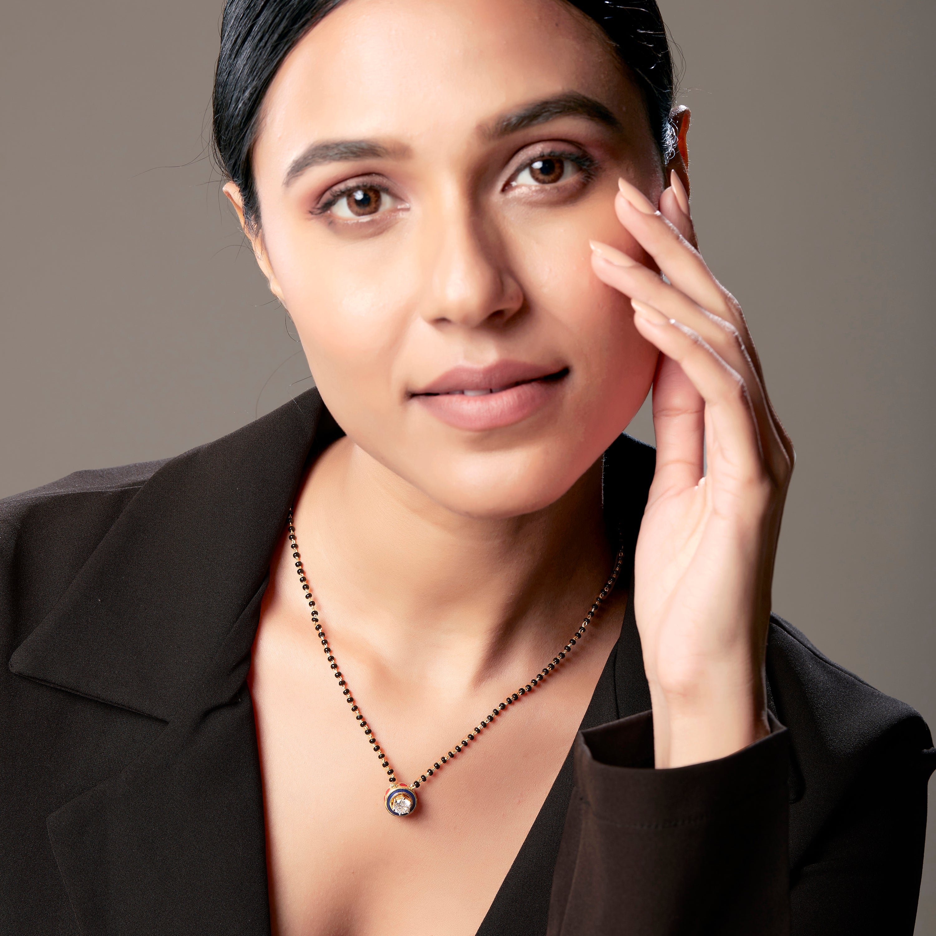Aaliyah Divine Solitaire Mangalsutra Medium