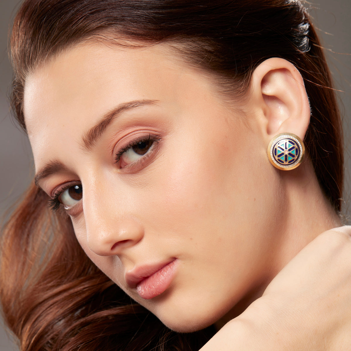 Aynur Round Studs Medium
