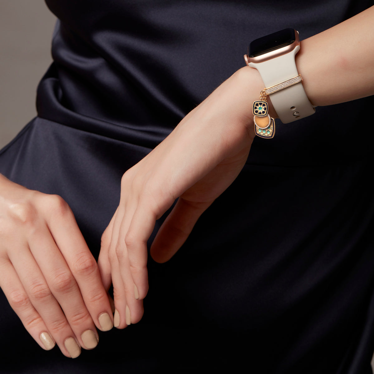 Noor Band With Omaira Triple Cushion Charm