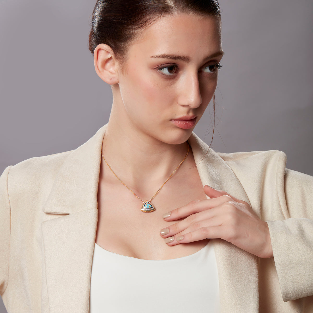 Aynur Trillion Pendant with Attached Chain Medium
