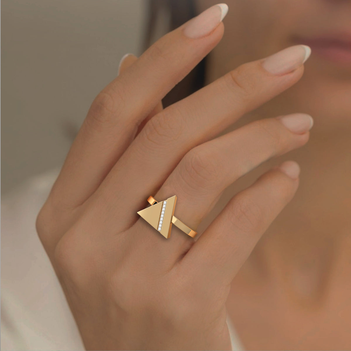 #Color_Yellow Gold
