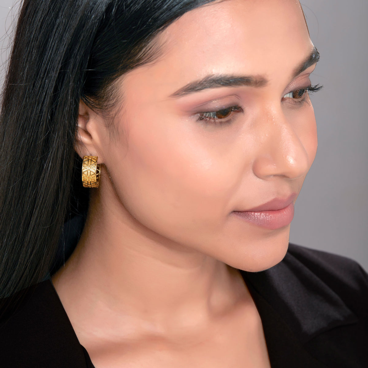 Emira Plain Gold Hoops - Medium