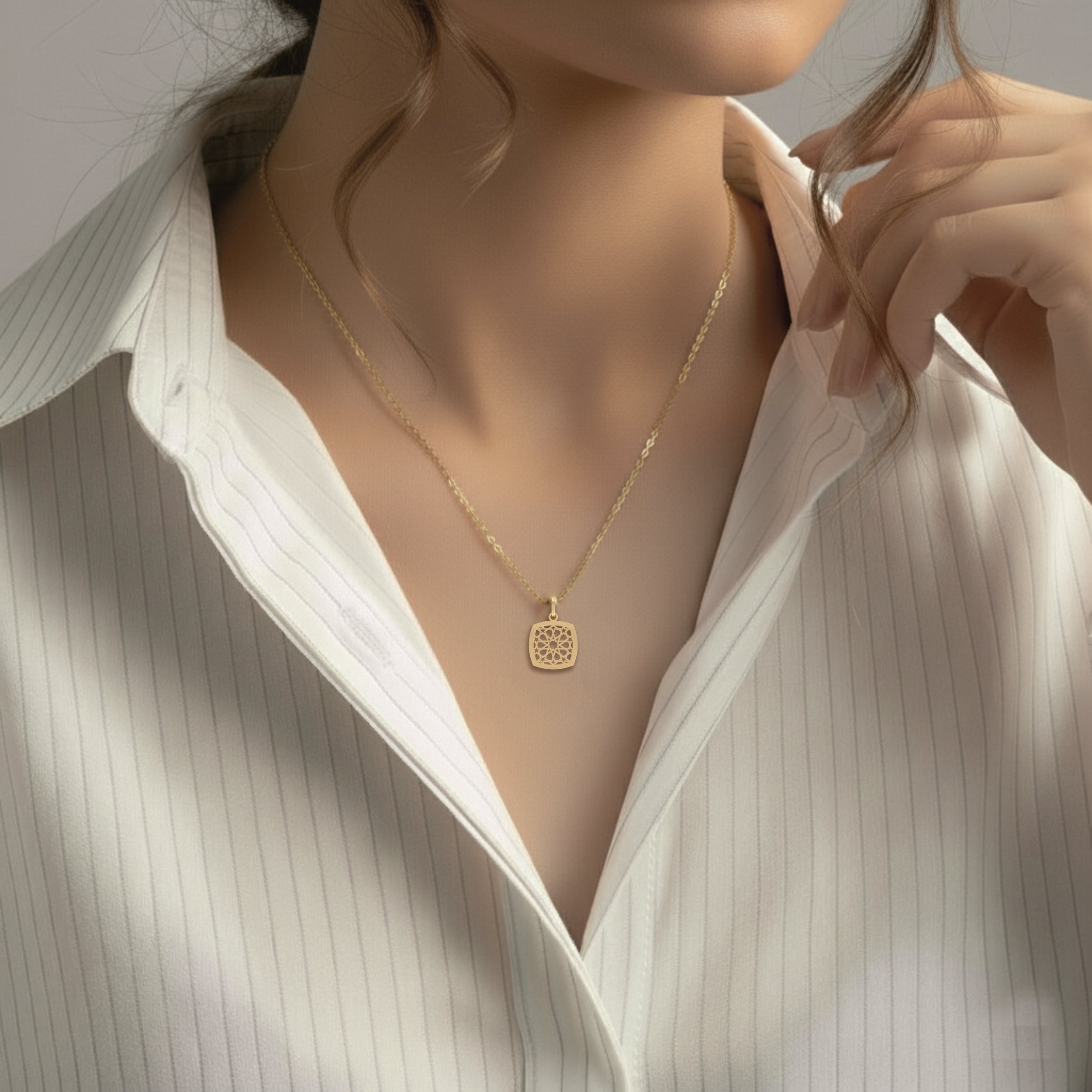 #Pattern & Color_Arabesque Rosette Gold